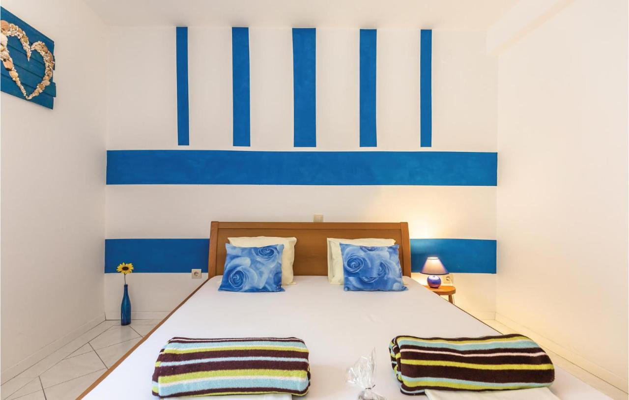 2 Bedroom Beautiful Apartment In มาคาร์สกา ภายนอก รูปภาพ