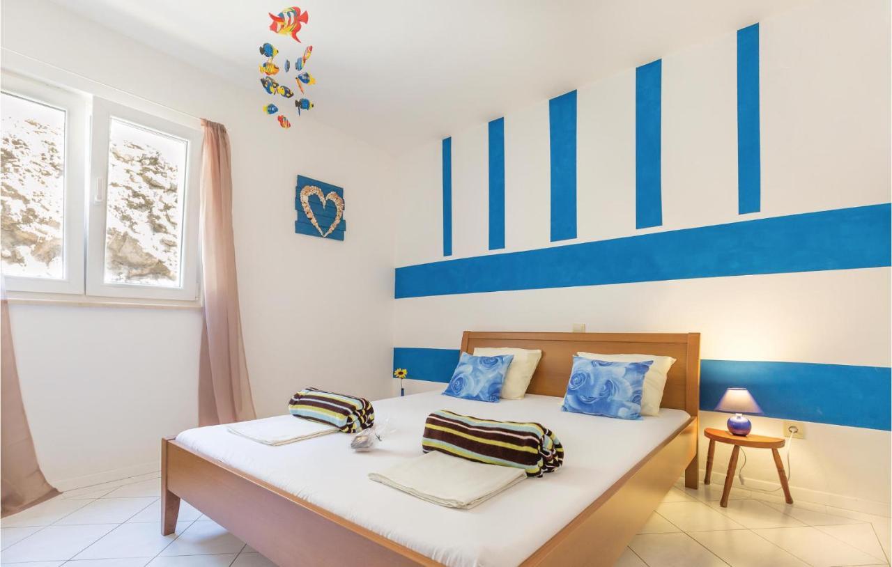 2 Bedroom Beautiful Apartment In มาคาร์สกา ภายนอก รูปภาพ